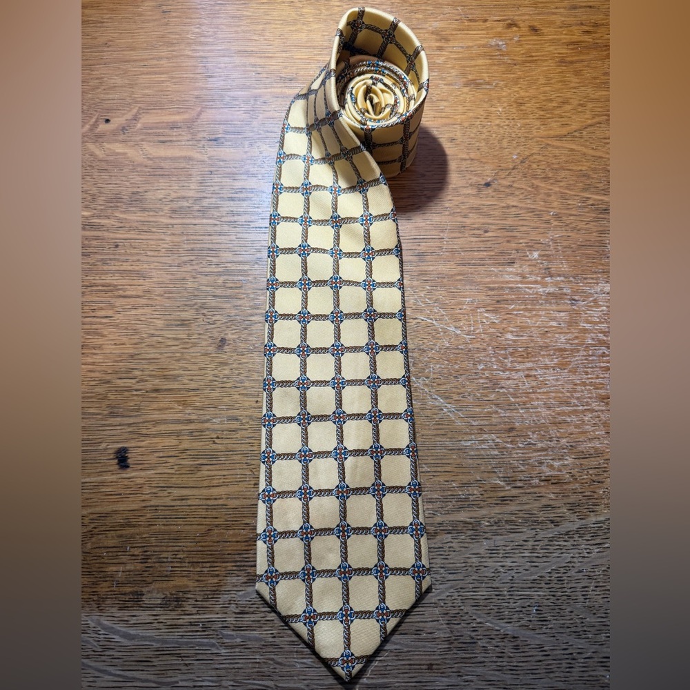 Brooks Brothers Yellow Gold Chain Square Pattern Pure Silk‎ Neck Tie